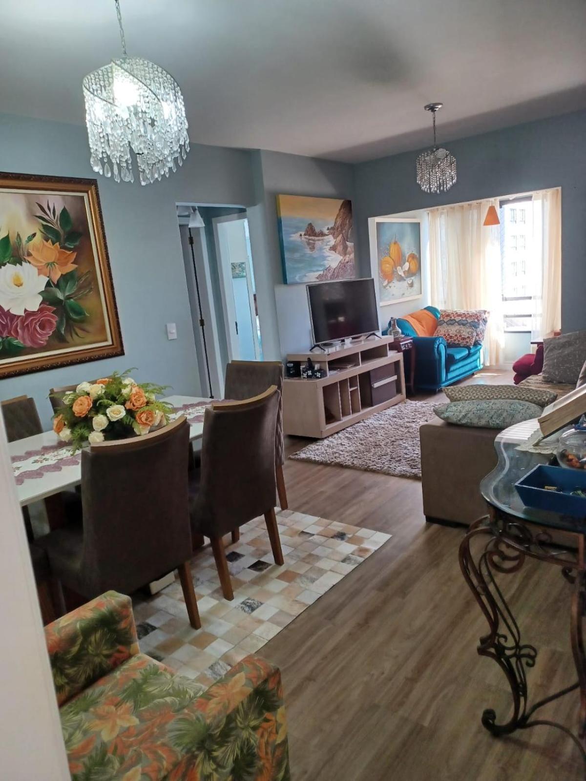 Apto A Uma Quadra Da Balneario Camboriu
